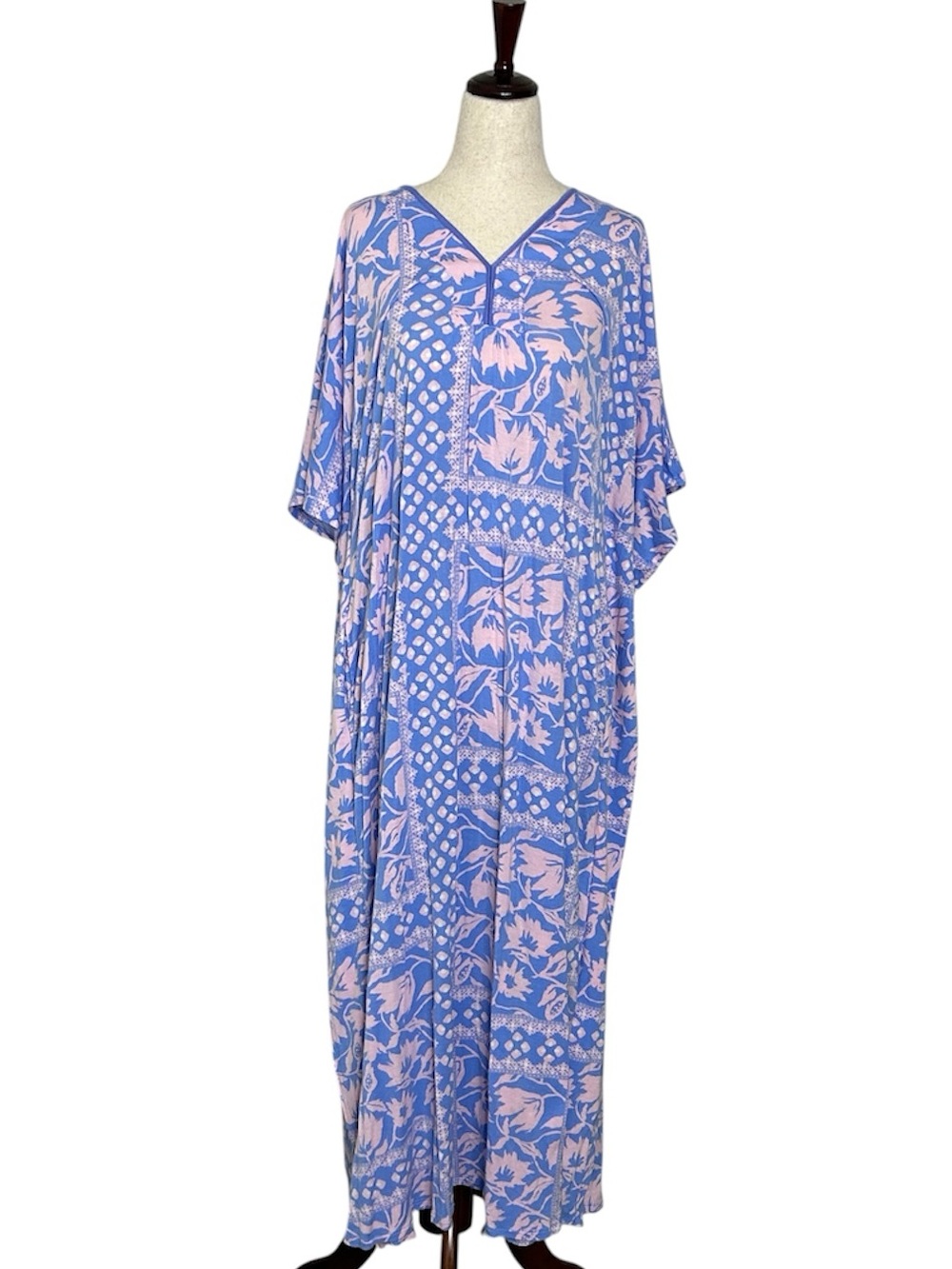 Ellen Tracy Caftan in Pink and Lavender Floral Print, Pockets, size L/XL